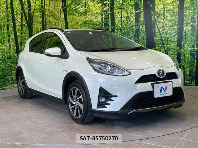 Toyota AQUA 2018-04 8277843-15