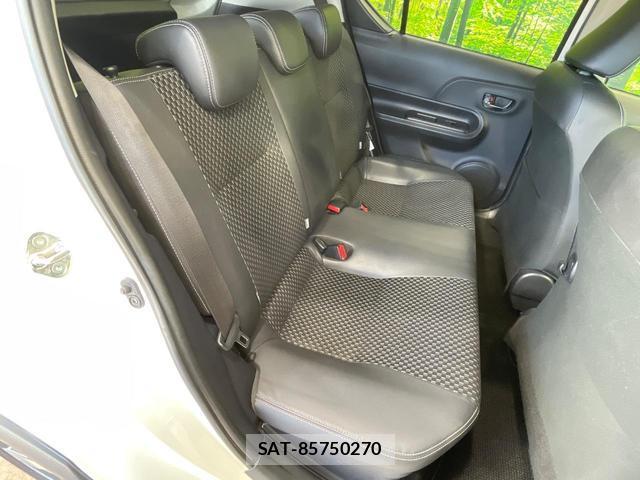 Toyota AQUA 2018-04 8277843-8