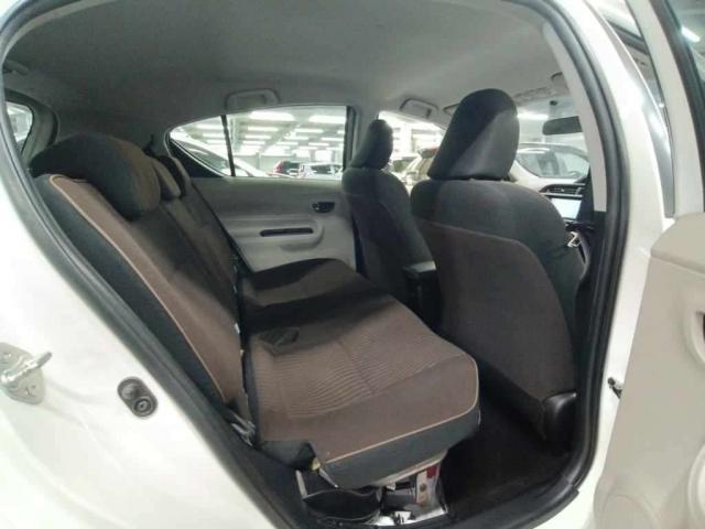 Toyota AQUA 2012-02 8277910-6