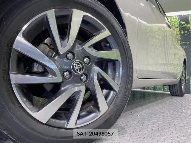 Toyota AQUA 2022-12 8278042-12