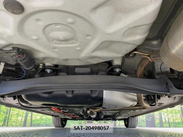 Toyota AQUA 2022-12 8278042-18