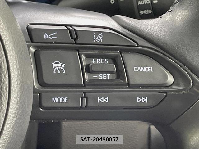 Toyota AQUA 2022-12 8278042-5