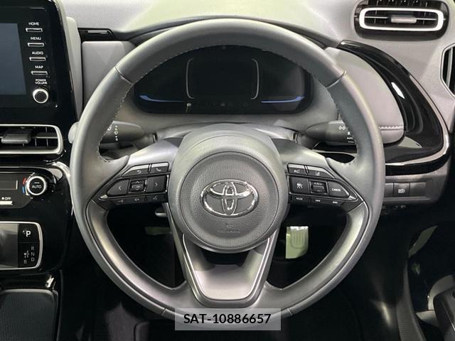 Toyota AQUA 2025-01 8278071-10