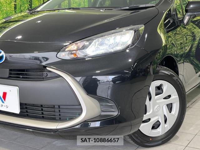 Toyota AQUA 2025-01 8278071-11