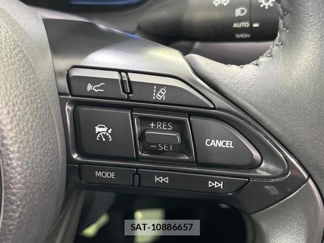 Toyota AQUA 2025-01 8278071-4