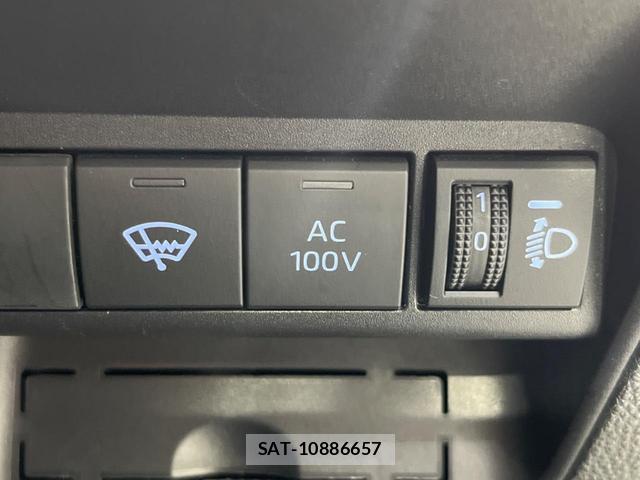 Toyota AQUA 2025-01 8278071-5