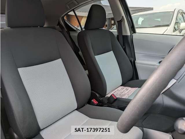 Toyota AQUA 2013-04 8278135-10