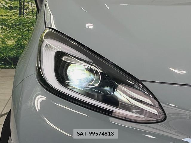 Toyota AQUA 2021-09 8278828-11