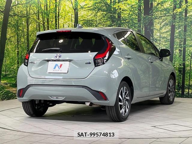 Toyota AQUA 2021-09 8278828-16