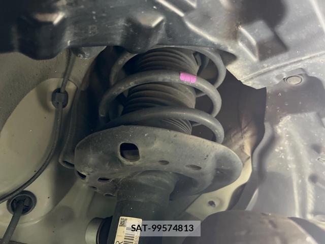 Toyota AQUA 2021-09 8278828-19