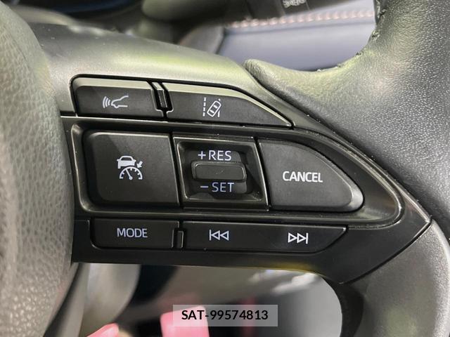 Toyota AQUA 2021-09 8278828-5