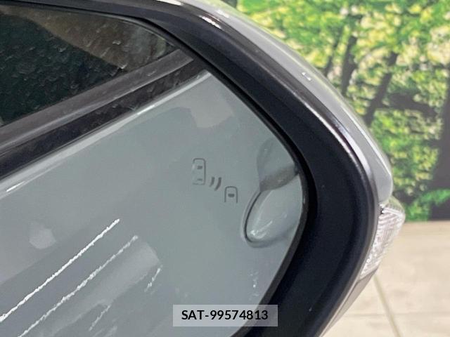Toyota AQUA 2021-09 8278828-6