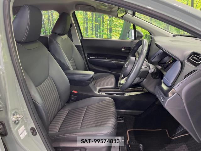 Toyota AQUA 2021-09 8278828-7