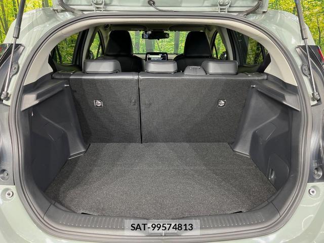 Toyota AQUA 2021-09 8278828-9