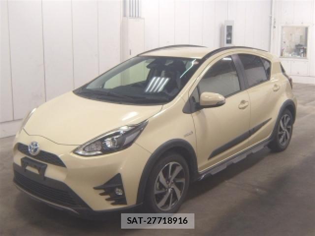 Toyota AQUA 2017-07 8278935-3