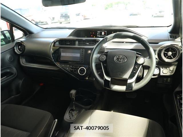 Toyota AQUA 2021-02 8279074-1