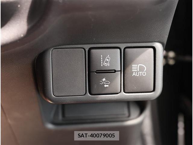 Toyota AQUA 2021-02 8279074-13