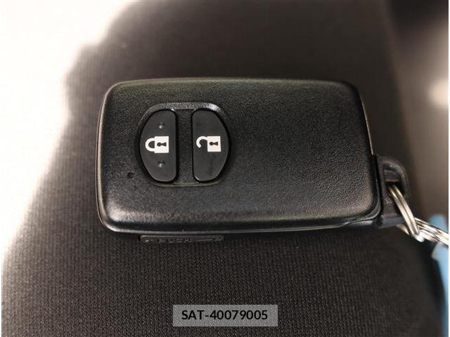 Toyota AQUA 2021-02 8279074-18
