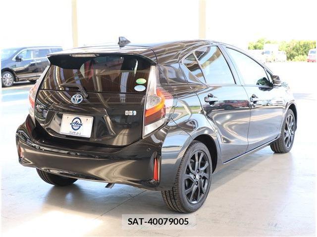 Toyota AQUA 2021-02 8279074-6