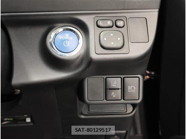 Toyota AQUA 2019-01 8279093-11
