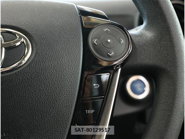 Toyota AQUA 2019-01 8279093-14