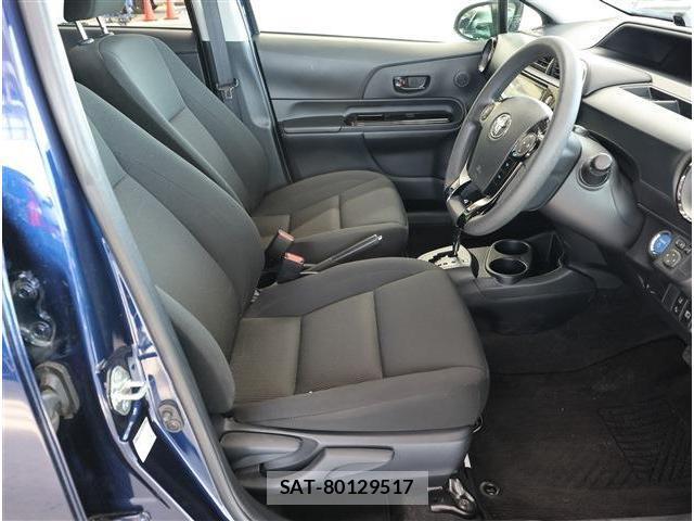 Toyota AQUA 2019-01 8279093-15