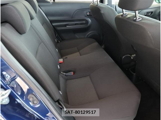Toyota AQUA 2019-01 8279093-16