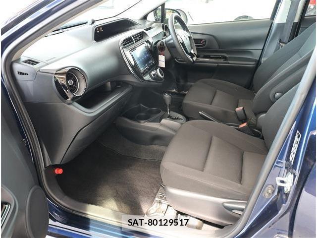 Toyota AQUA 2019-01 8279093-17