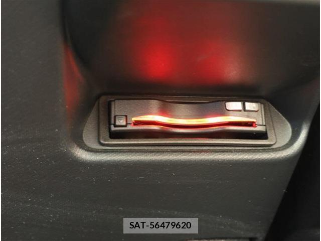 Toyota AQUA 2021-06 8279109-10