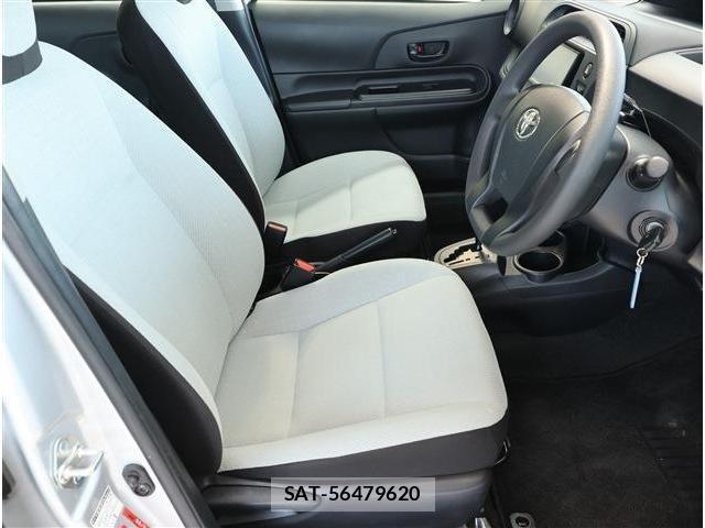 Toyota AQUA 2021-06 8279109-12