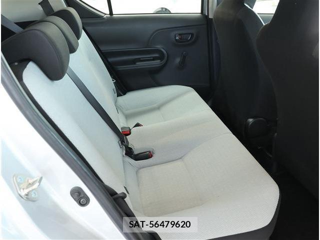 Toyota AQUA 2021-06 8279109-13