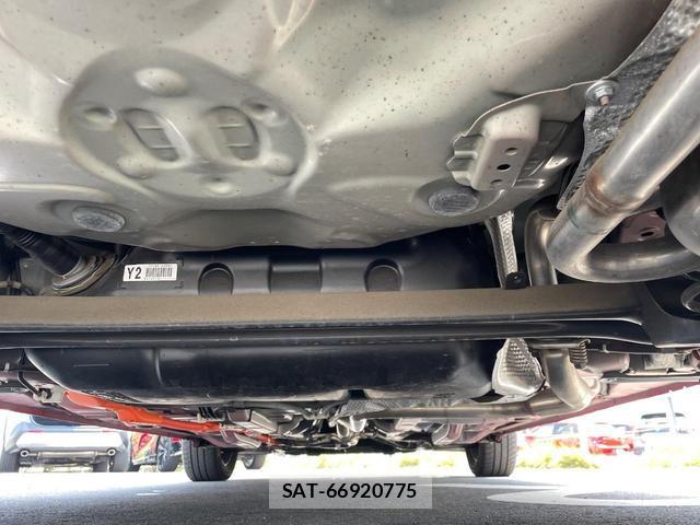 Toyota AQUA 2019-07 8279264-18