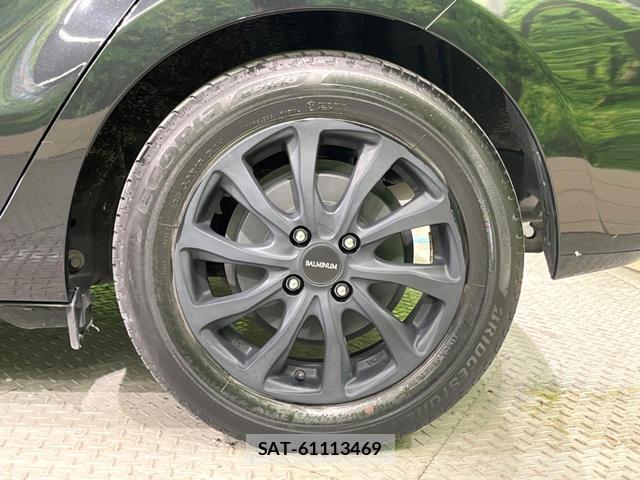 Toyota AQUA 2019-08 8279315-12