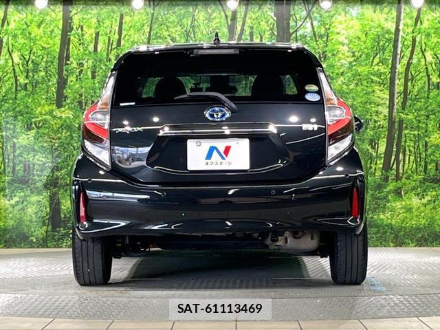 Toyota AQUA 2019-08 8279315-14