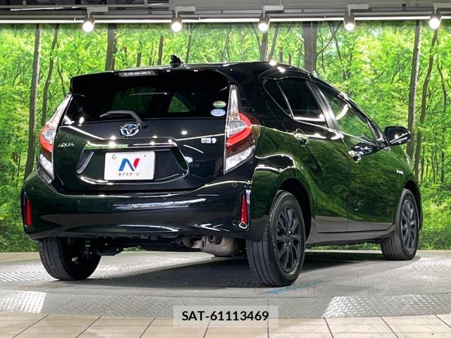 Toyota AQUA 2019-08 8279315-16