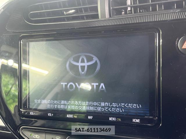 Toyota AQUA 2019-08 8279315-2
