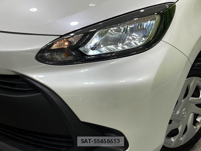 Toyota AQUA 2023-06 8279382-13