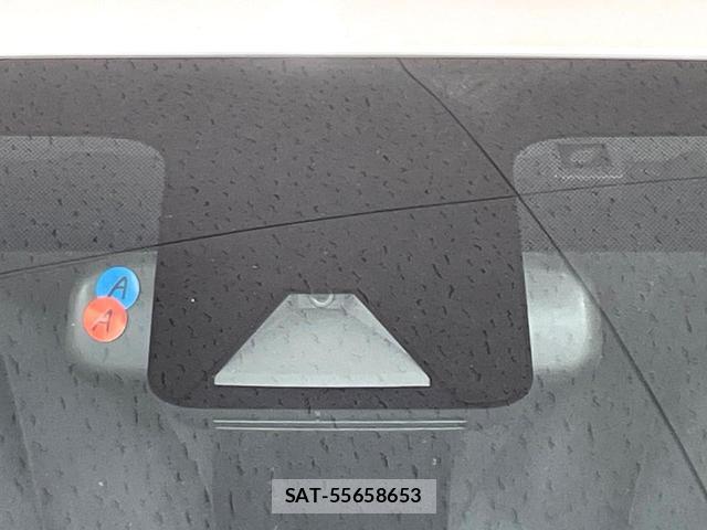 Toyota AQUA 2023-06 8279382-6