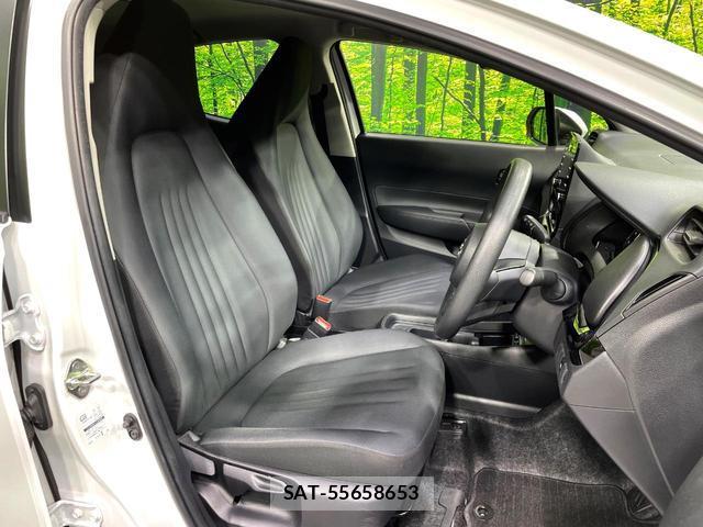 Toyota AQUA 2023-06 8279382-9