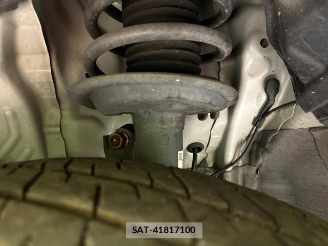 Toyota AQUA 2015-12 8279403-19