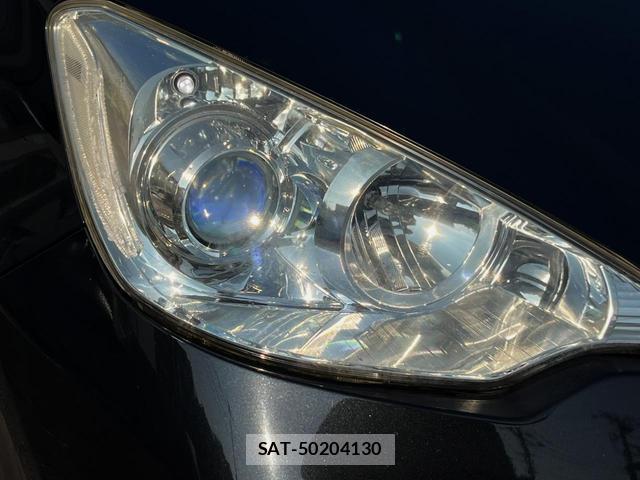 Toyota AQUA 2014-01 8279418-11