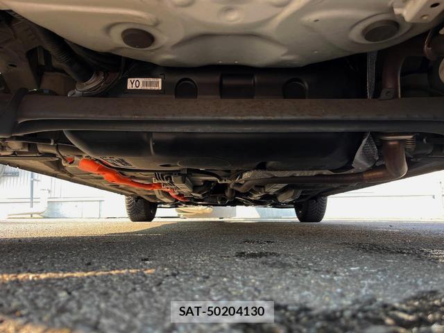 Toyota AQUA 2014-01 8279418-18