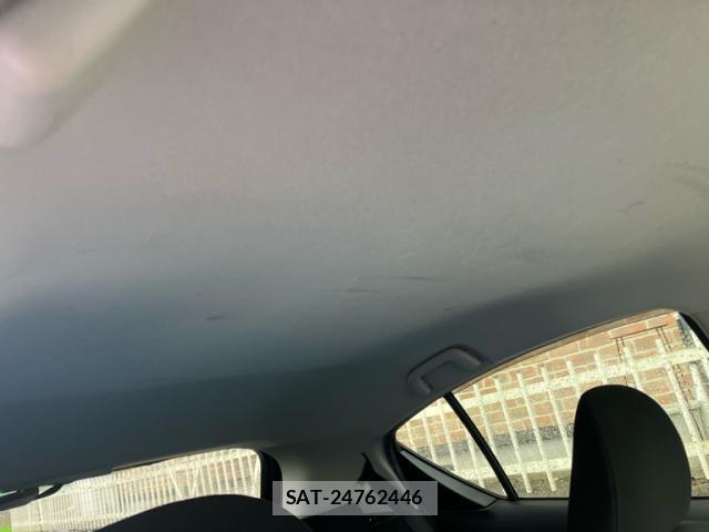 Toyota AQUA 2013-10 8279517-11