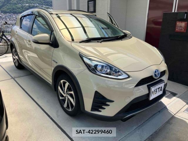 Toyota AQUA 2017-10 8279549-0