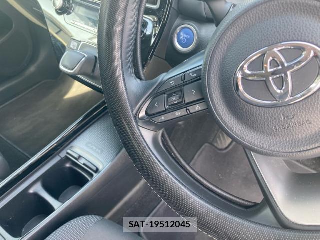 Toyota AQUA 2021-09 8279571-10