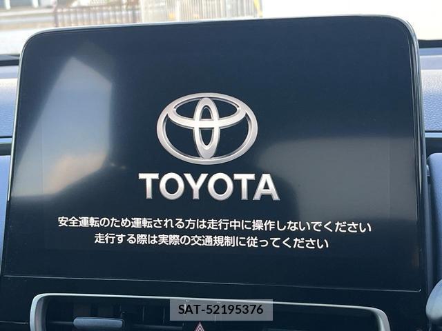 Toyota AQUA 2021-11 8279584-3