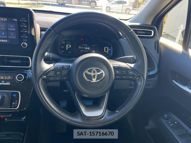 Toyota AQUA 2024-06 8279592-10