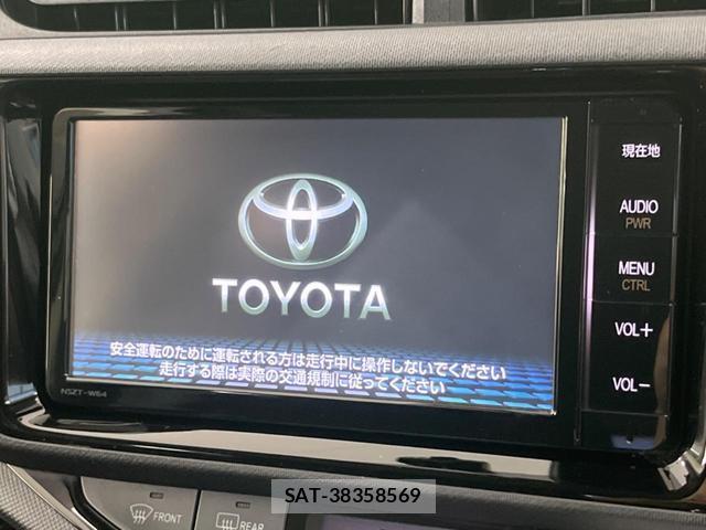 Toyota AQUA 2015-12 8279622-2