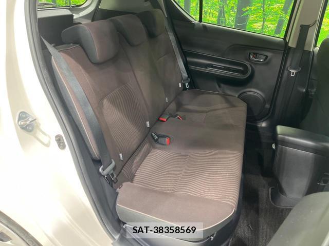 Toyota AQUA 2015-12 8279622-8