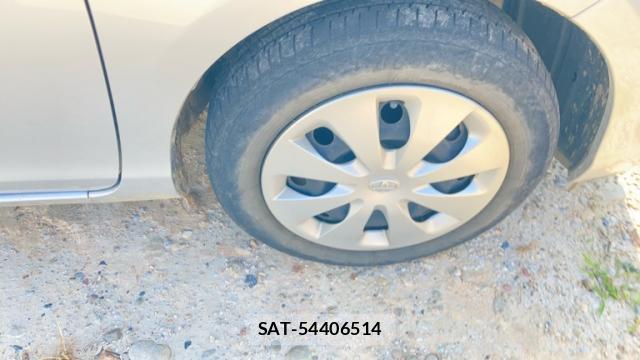 Toyota AQUA 2015-03 8279853-13
